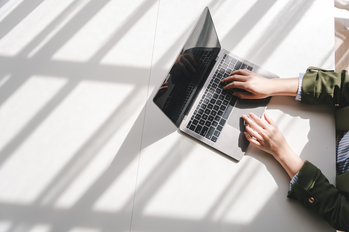 How to Use LinkedIn Recommendations to Boost Your Professional Credibility
